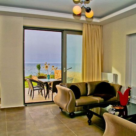Sea View Beachfront Villa Peri Gouves Exteriér fotografie