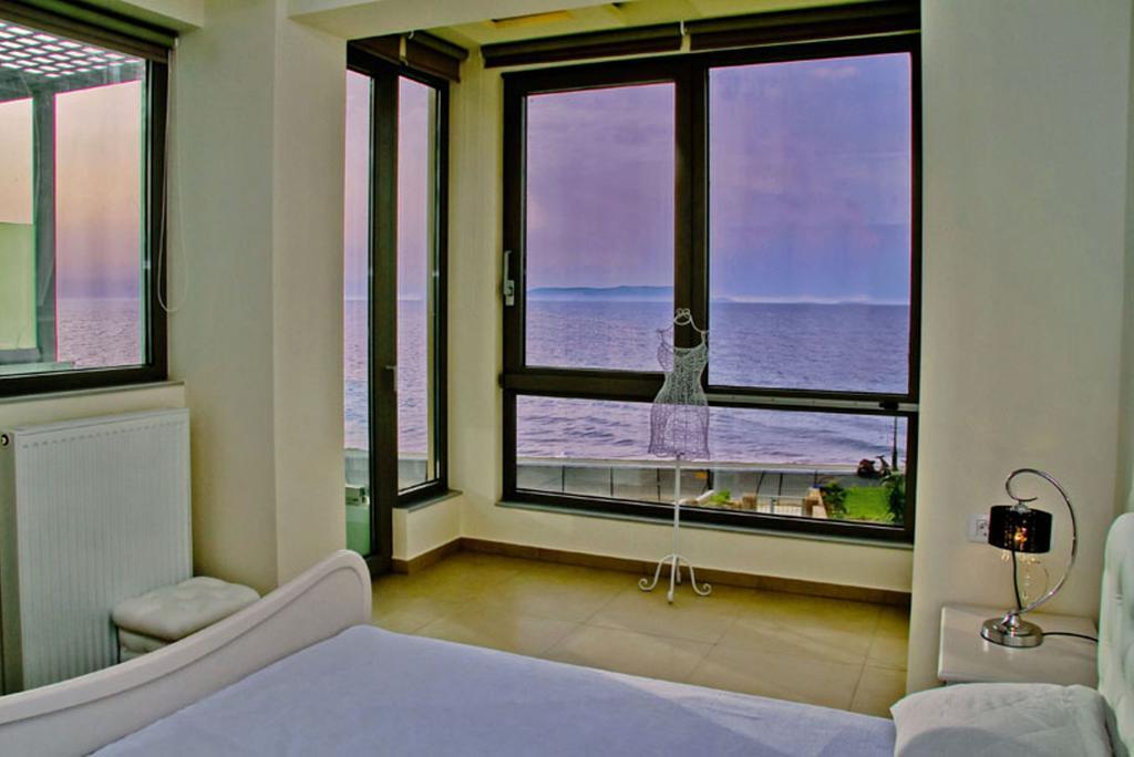 Sea View Beachfront Villa Peri Gouves Exteriér fotografie